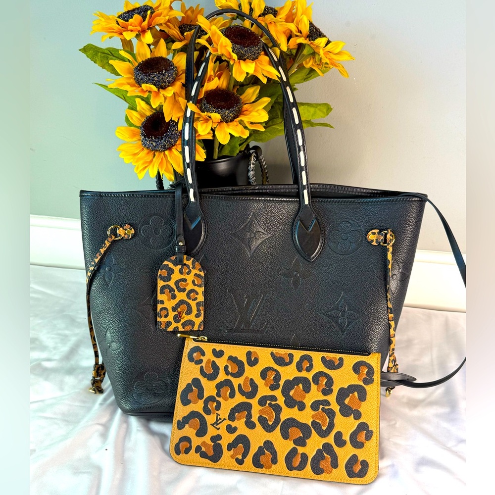 Louis Vuitton Neverfull MM Giant Wild at Heart Monogram Implant Leather Black